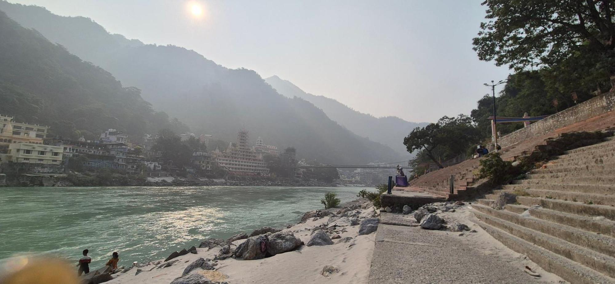 Blabla House Rishikesh Vandrarhem Exteriör bild